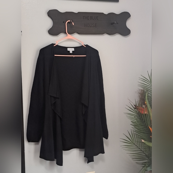 Joan Rivers Plush Faux Suede Waterfall Front Black Cardigan Size M - Picture 3 of 8